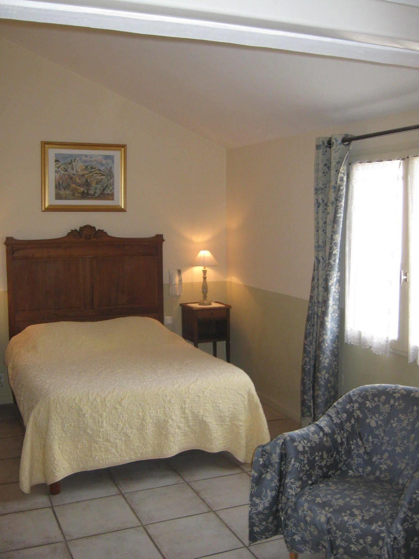 Bed & Breakfast Les Jardins De La Livree